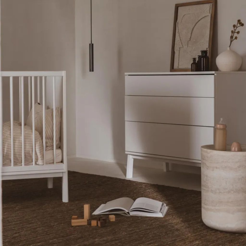 Quax 3-delige babykamer (meegroeibed L 140 x B 70 cm + commode met verlengstuk + kast met 2 deuren) Ashi Cream