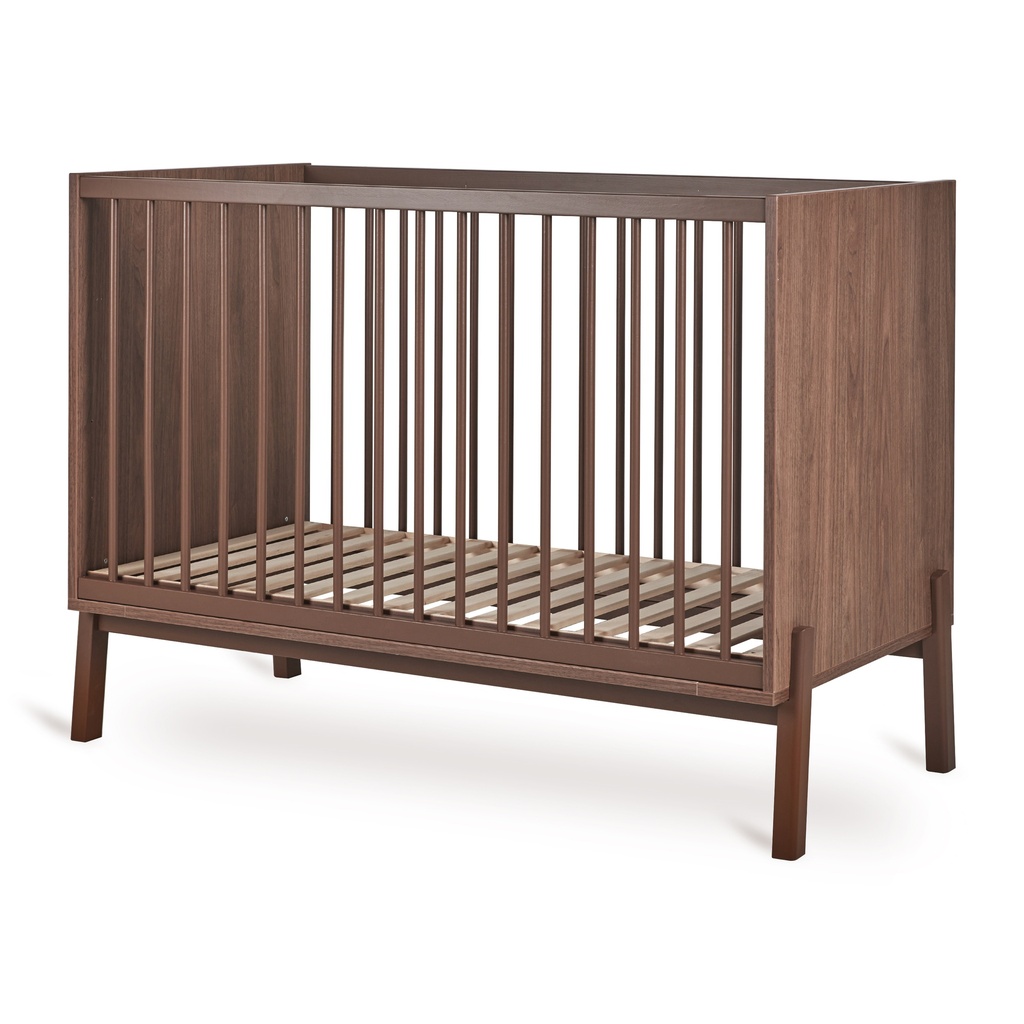 Quax 3-delige babykamer (bed L 120 x B 60 cm + commode met verlengstuk + kast met 2 deuren) Ashi Chestnut