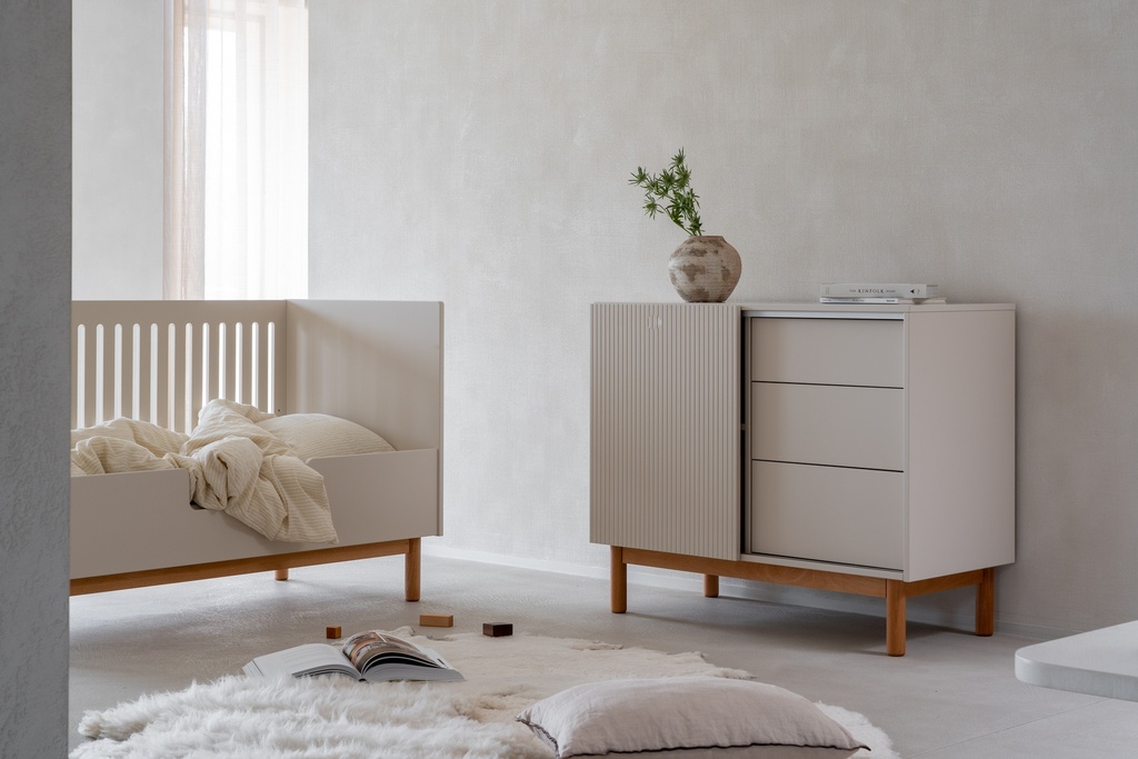 Quax 3-delige babykamer (meegroeibed L 140 x B 70 cm+ commode + kast met 3 deuren) Mood Clay